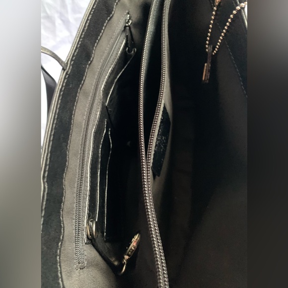 NWOT I SANTI Italian Black Leather Shoulder Bag Purse | never used - Picture 9 of 10